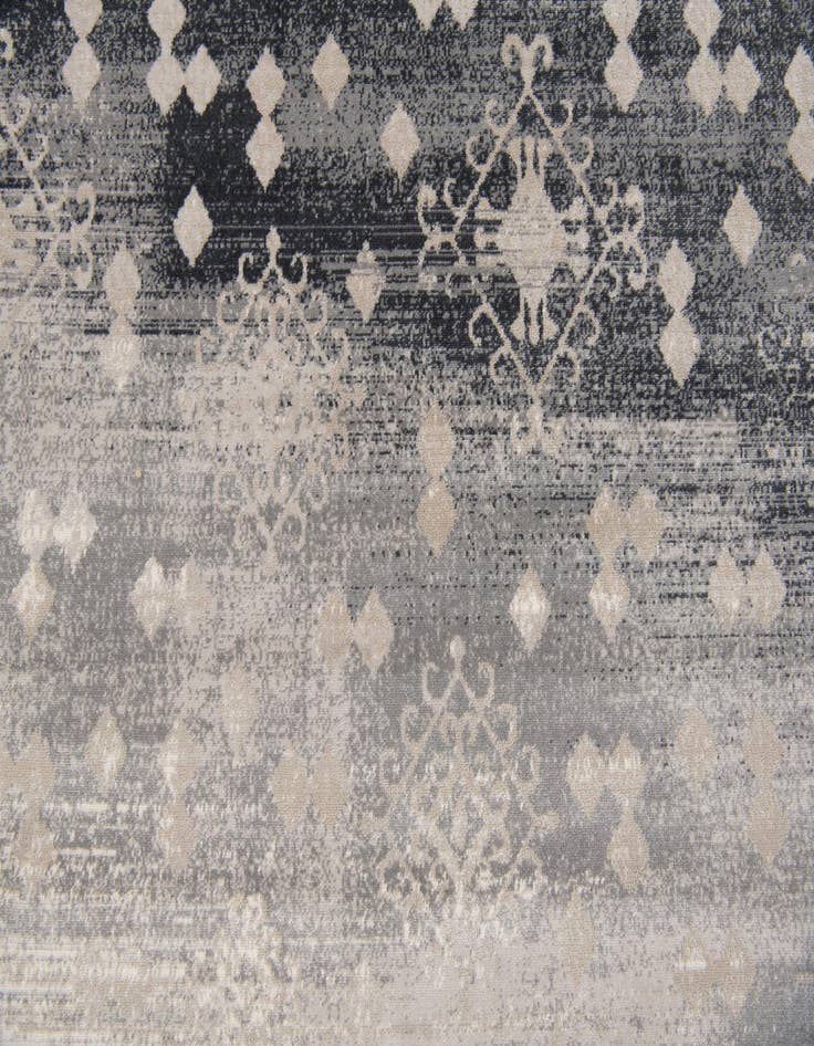 Detail image of  5' x 7' 6 Miranda Rug