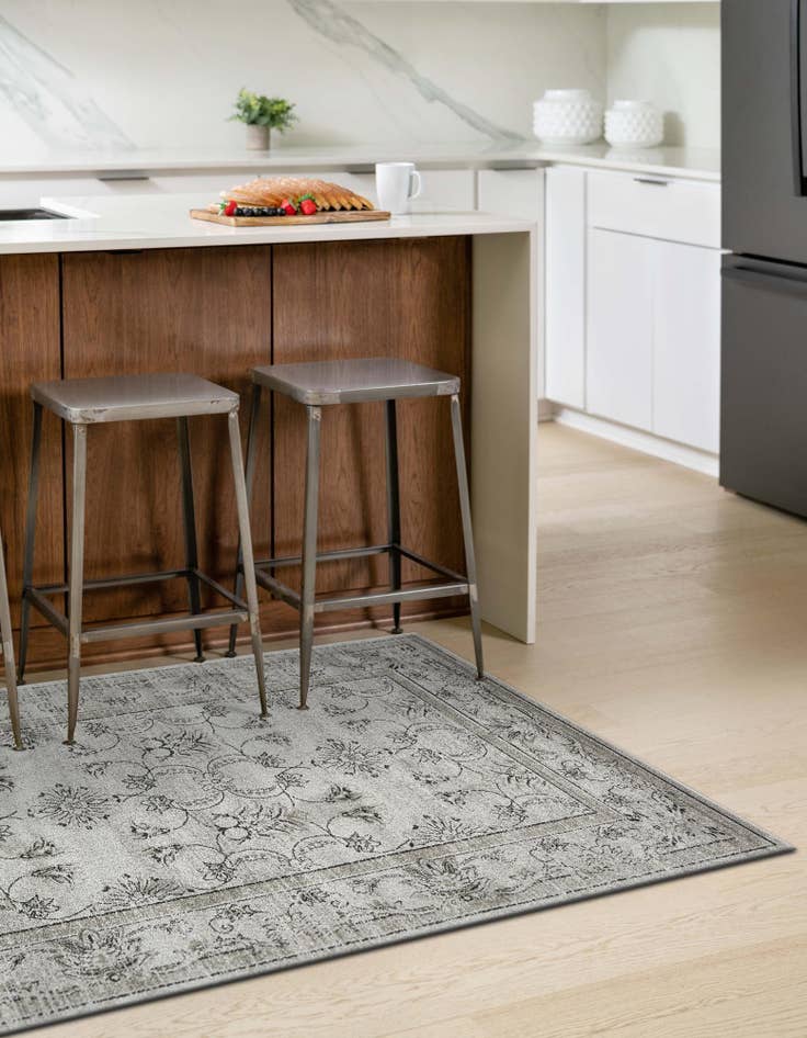 Detail image of  5' x 8' Miranda Rug