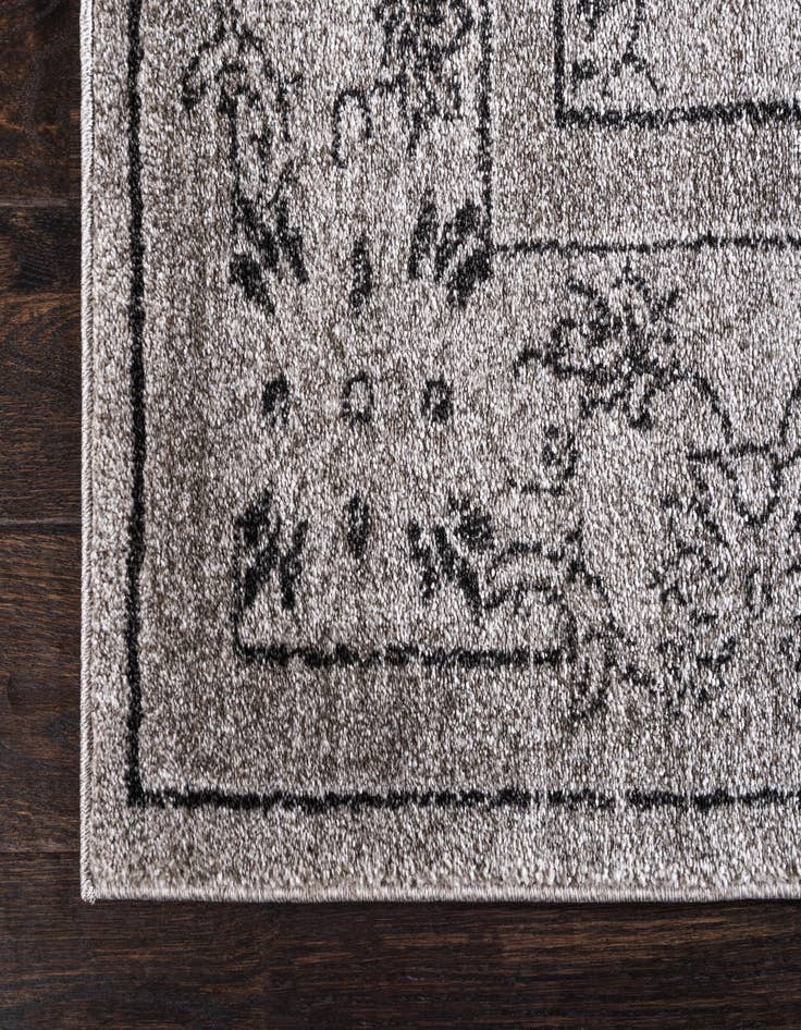 Detail image of  5' x 8' Miranda Rug