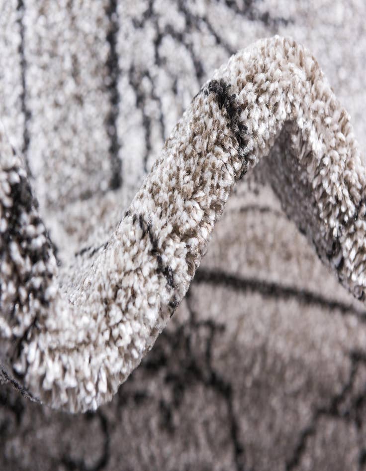 Detail image of  5' x 8' Miranda Rug