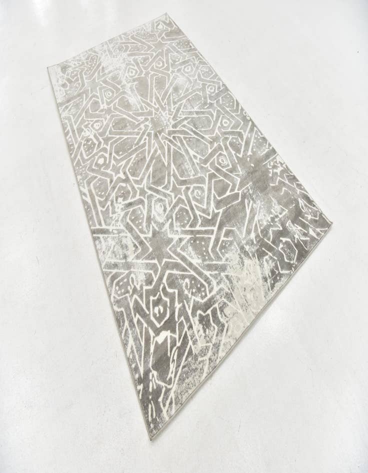 Detail image of  5' x 8' Modern Classical Rug