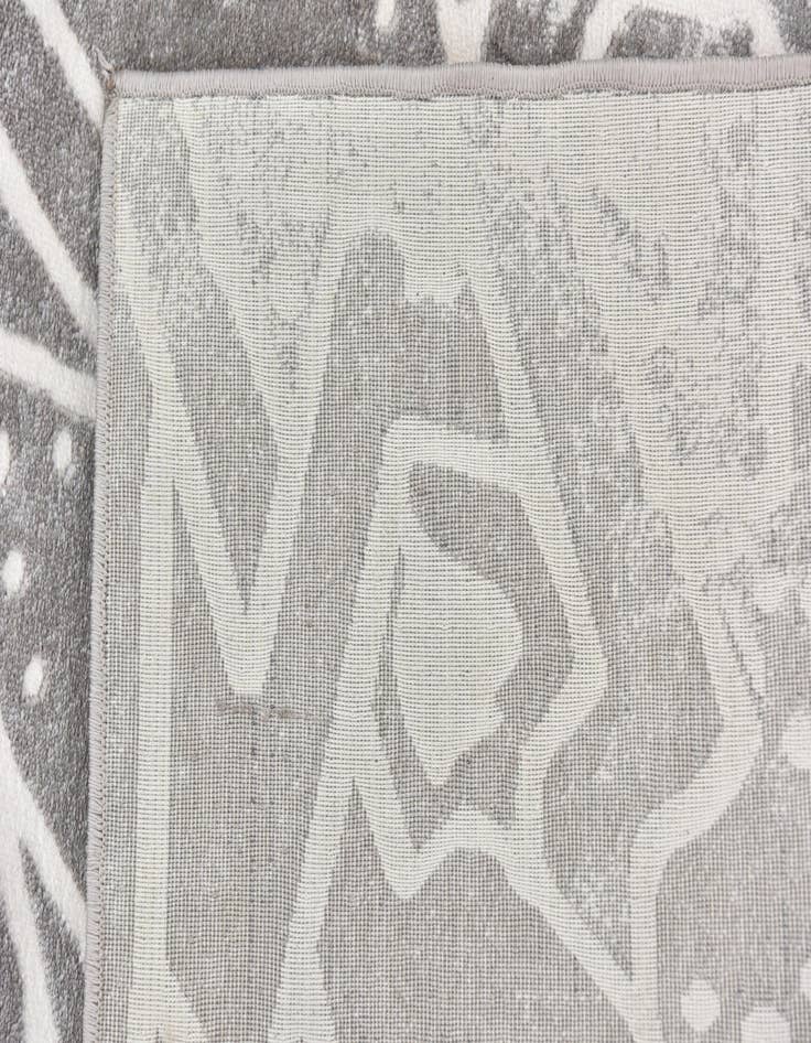 Detail image of  5' x 8' Modern Classical Rug