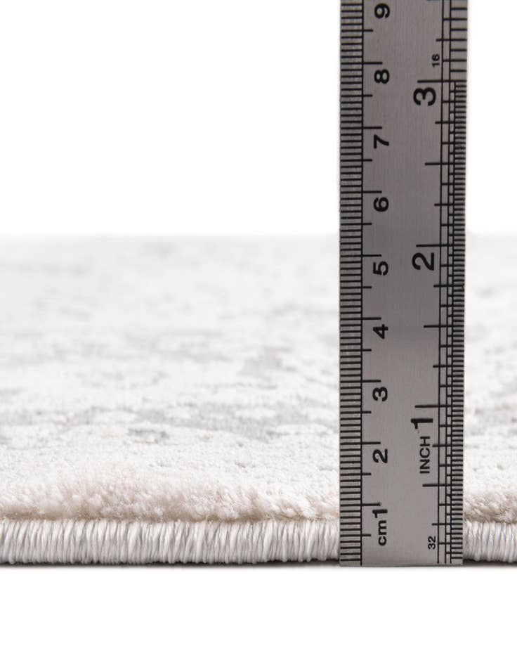 Detail image of  6' x 9' Modern Classical Rug