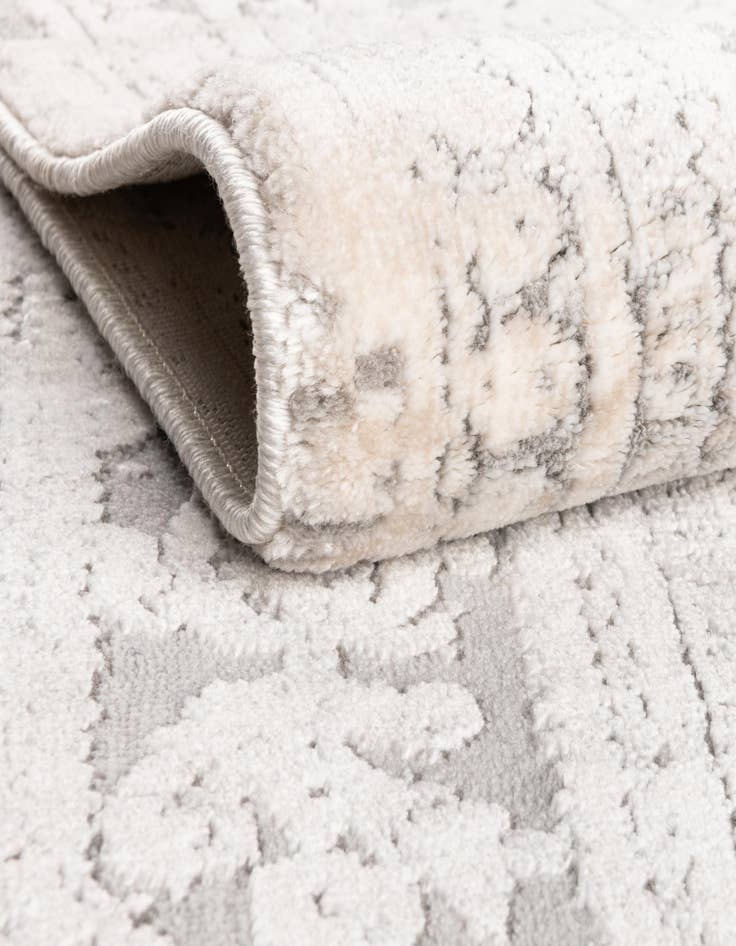 Detail image of  5' 3 x 7' Modern Classical Rug