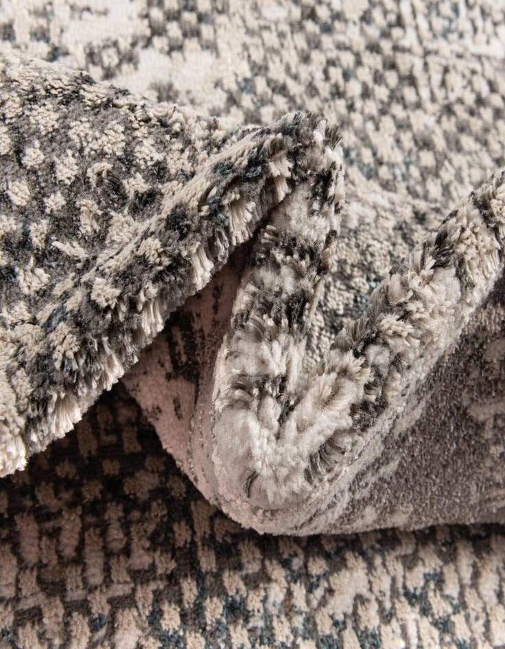 Detail image of  5' 3 x 7' 7 Modern Classical Rug