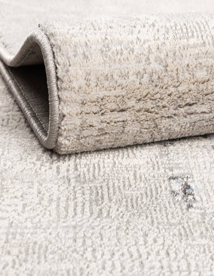 Detail image of  5' 3 x 7' 7 Modern Classical Rug