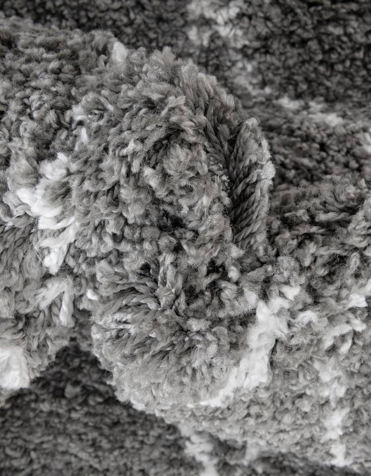 Detail image of  4' x 6' Moroccan Shag Rug