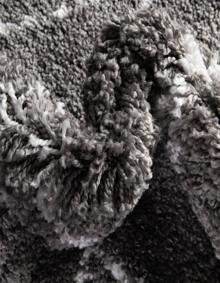 Detail image of  8' x 10' Moroccan Shag Rug