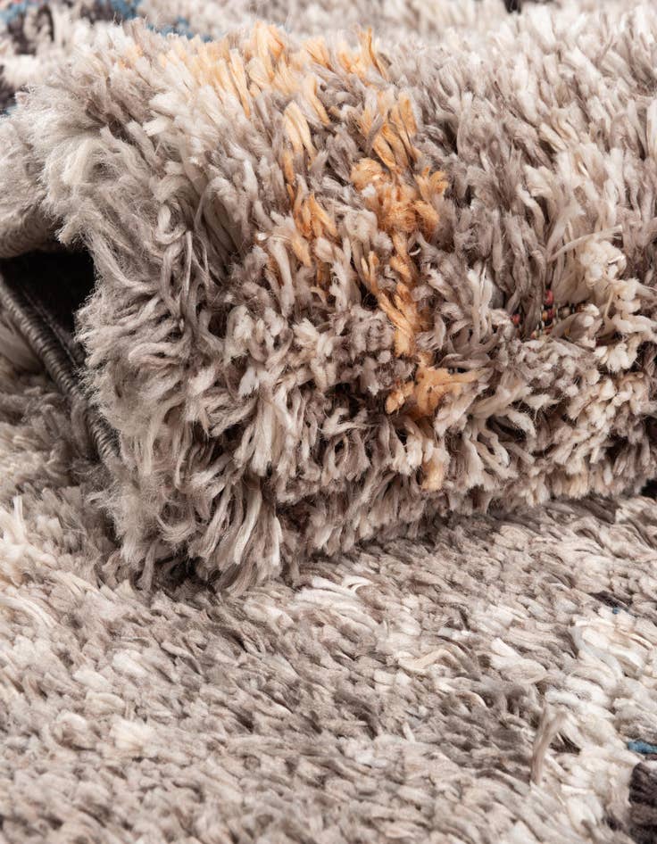 Detail image of  5' x 7' Morocco Rug