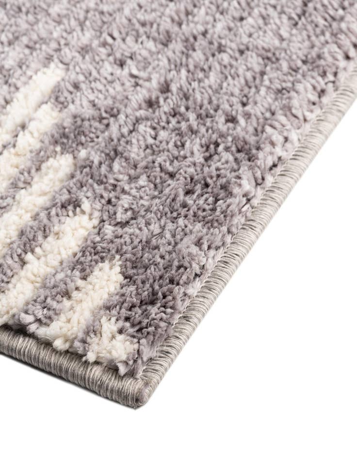 Detail image of  6' 7 x 9' 10 Morocco Rug