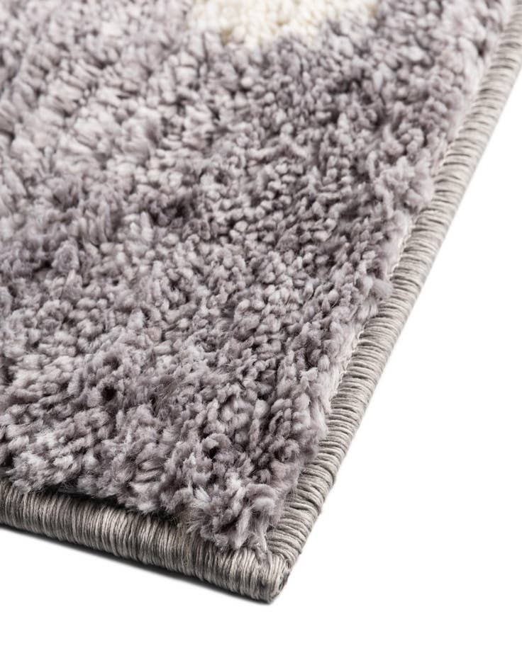 Detail image of  6' 7 x 9' 10 Morocco Rug