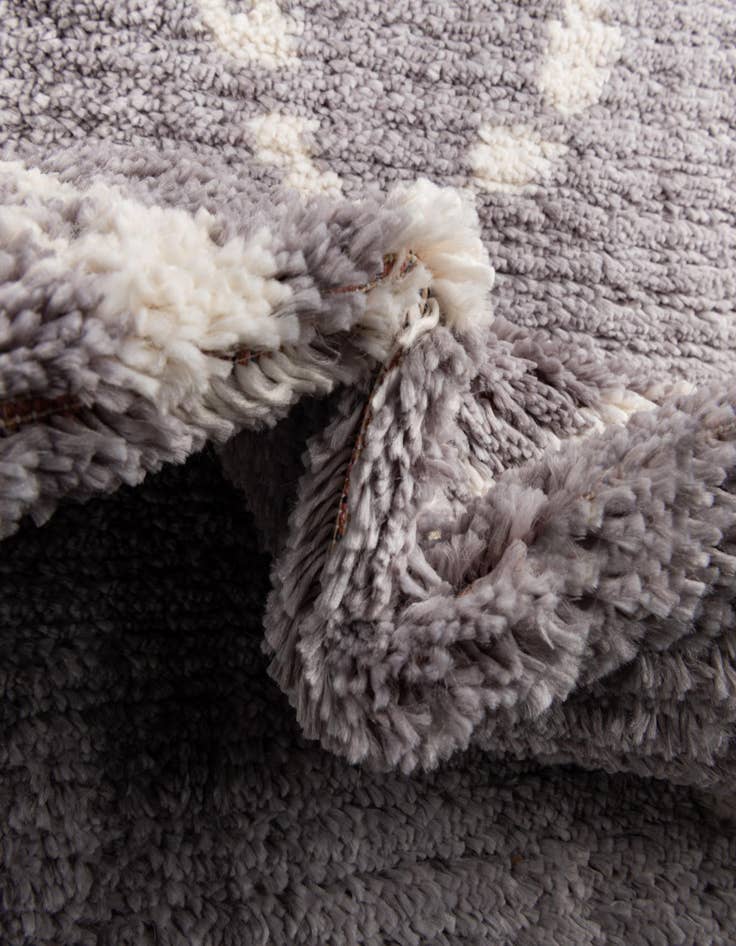 Detail image of  6' 7 x 9' 10 Morocco Rug