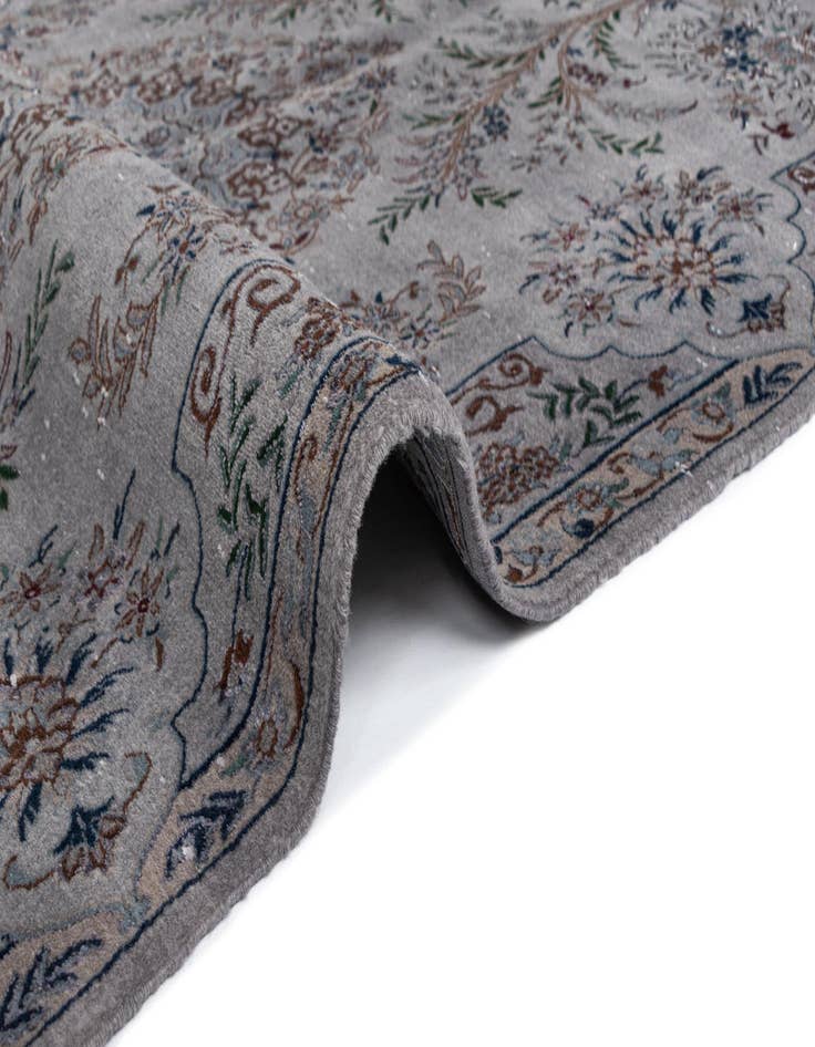 Detail image of  4' x 6' 2 Nain Rug