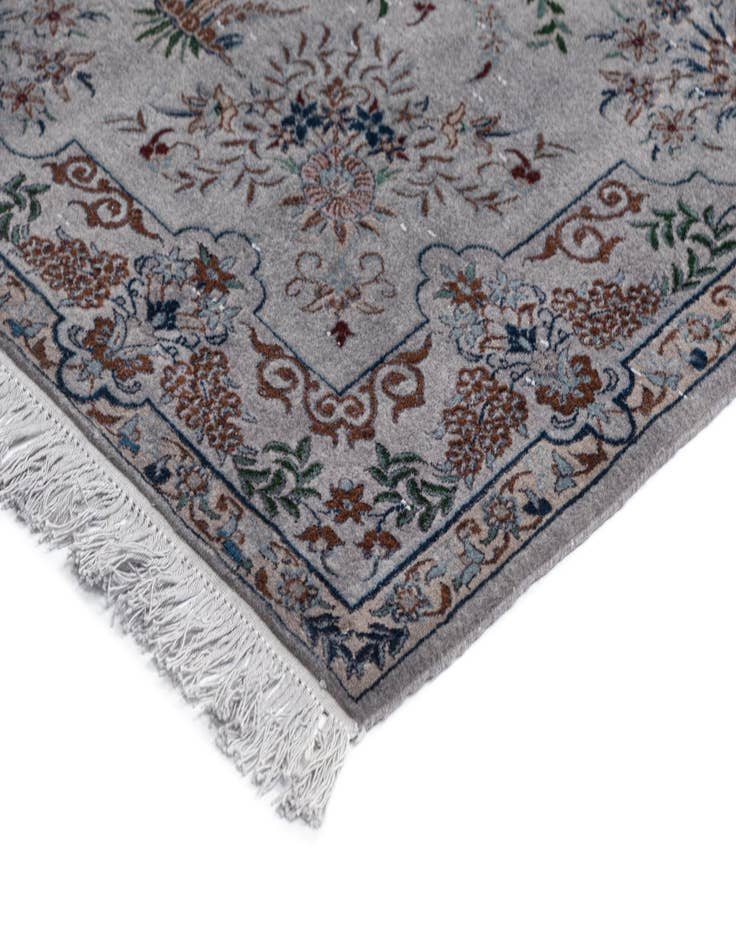 Detail image of  4' x 6' 2 Nain Rug