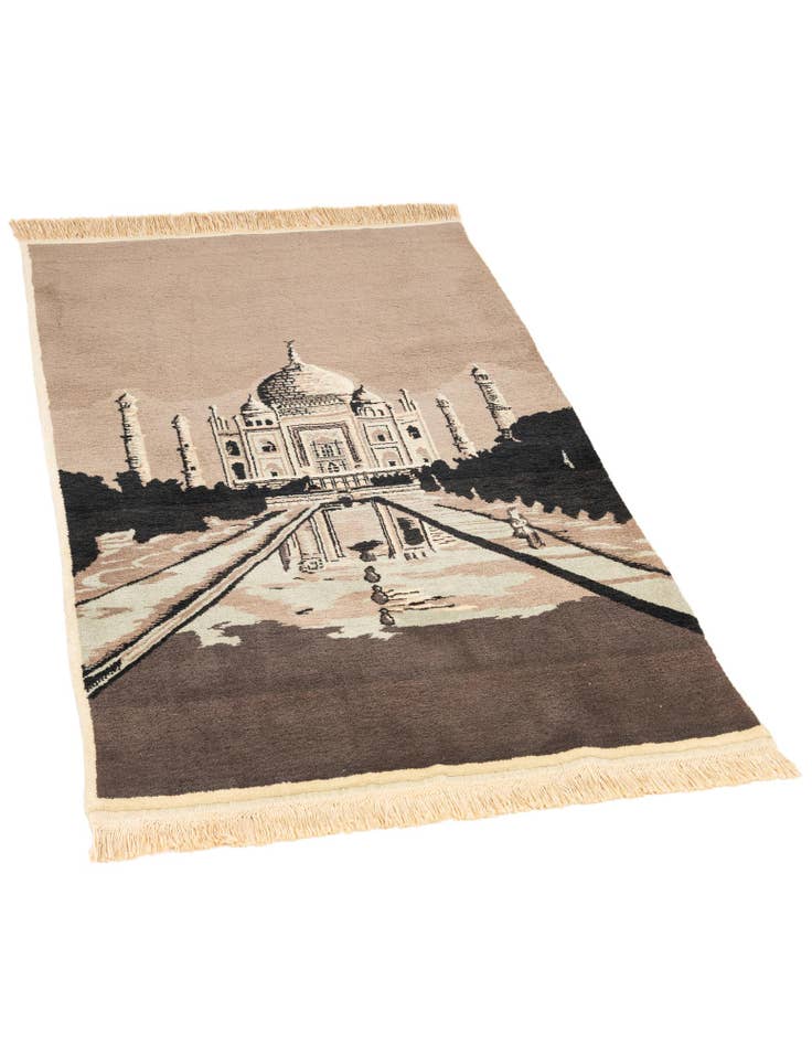 Detail image of  4' 6 x 6' 6 Neda Wool Rug