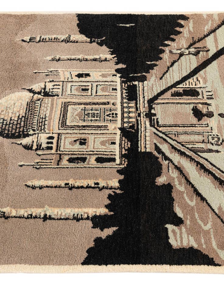 Detail image of  4' 6 x 6' 6 Neda Wool Rug