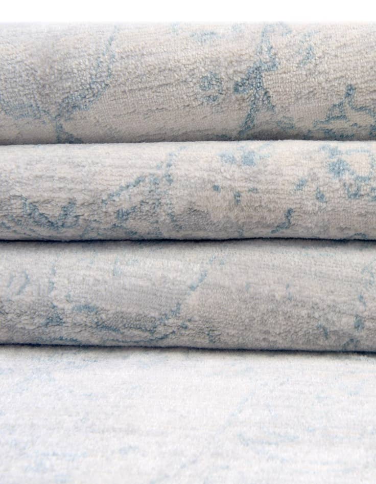 Detail image of  4' x 6' Newport Rug