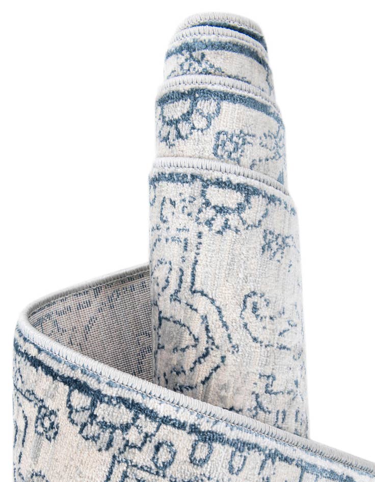 Detail image of  7' 10 x 10' 2 Newport Rug