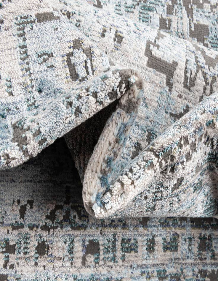 Detail image of  5' x 8' 2 Noble Rug