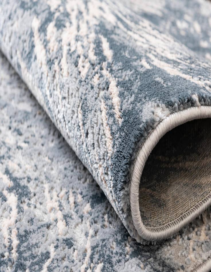 Detail image of  6' x 9' Oasis Rug