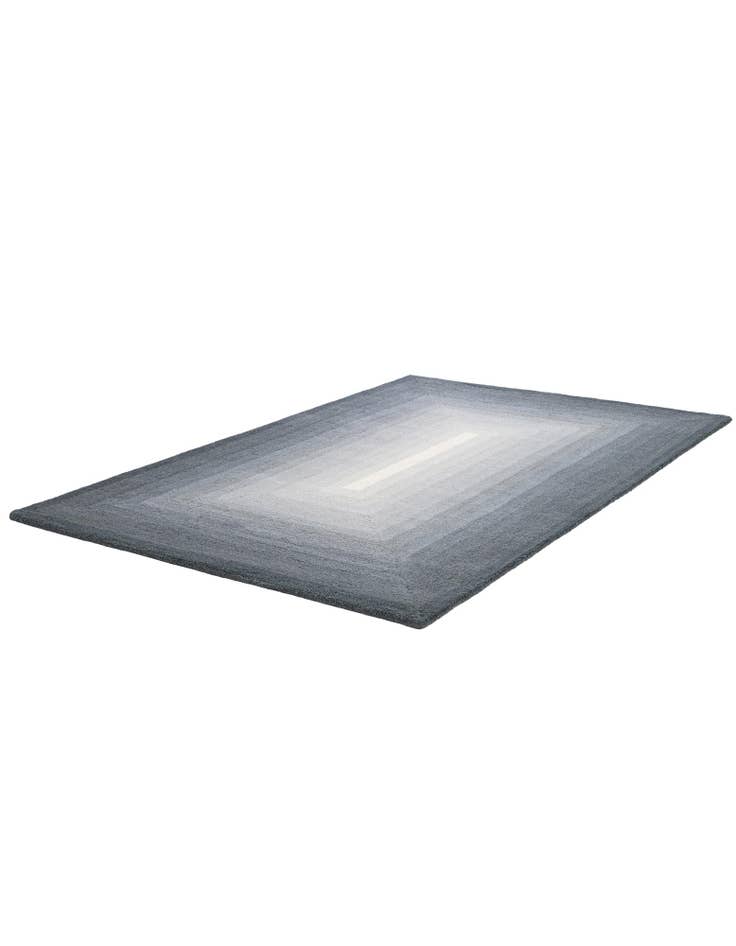 Detail image of  4' 1 x 6' 1 Ombre Wool Rug