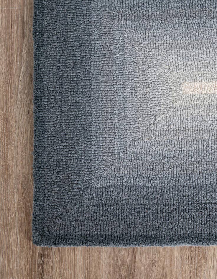 Detail image of  5' 1 x 8' Ombre Wool Rug