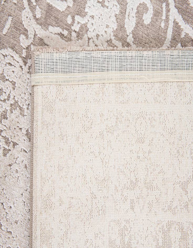 Detail image of  5' x 7' 7 Oregon Rug