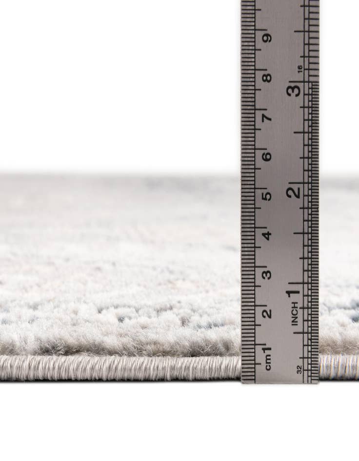 Detail image of  5' 3 x 7' 7 Oregon Rug