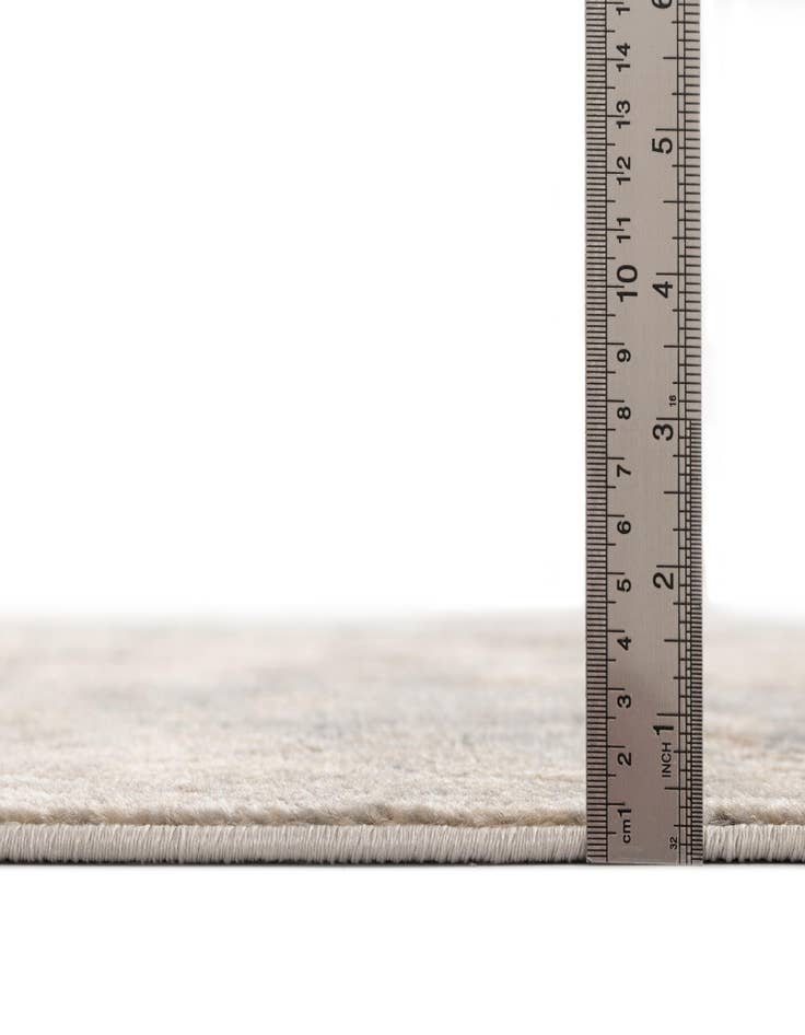 Detail image of  6' 7 x 9' 6 Oregon Rug