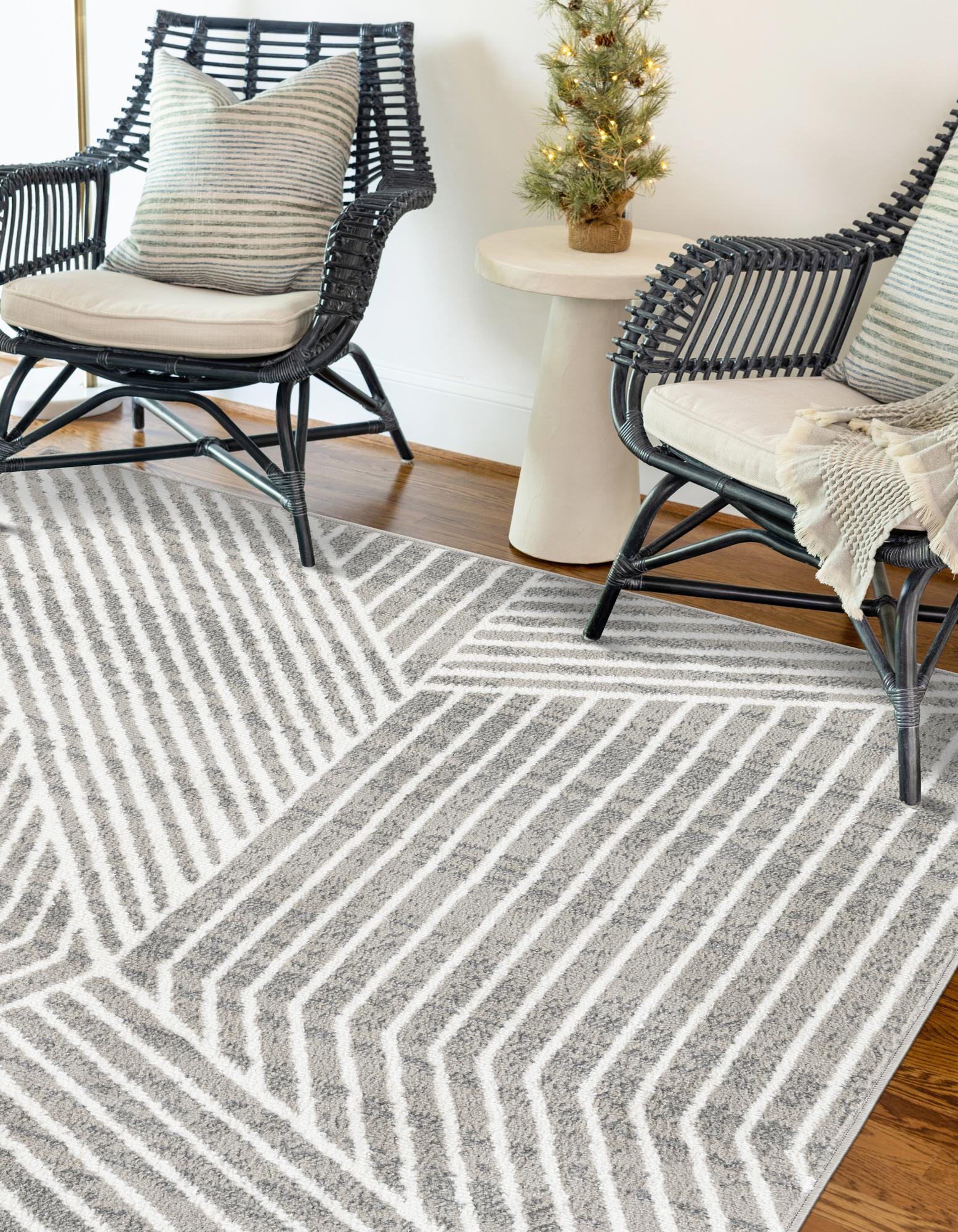 Gray 10' x 13' Oslo Rug | Rugs.com