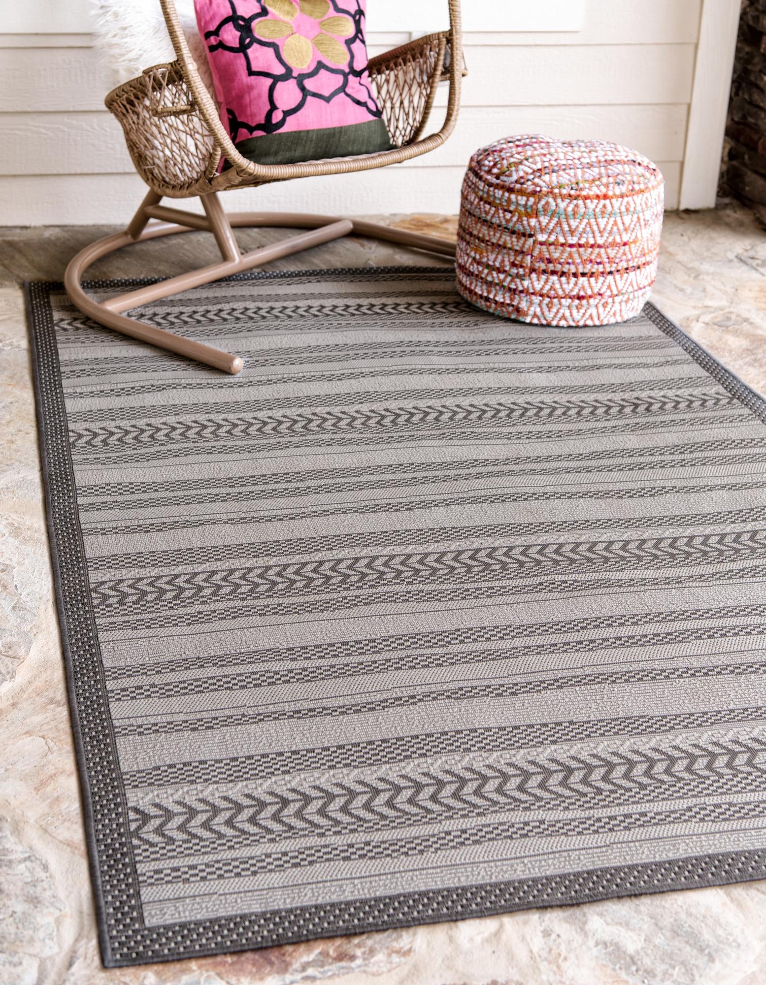 Gray 9' x 12' 2 Border Indoor / Outdoor Rug | Rugs.com