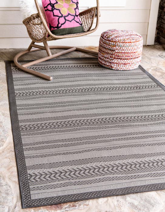 Blue 6' x 9' Border Indoor / Outdoor Rug | Rugs.com