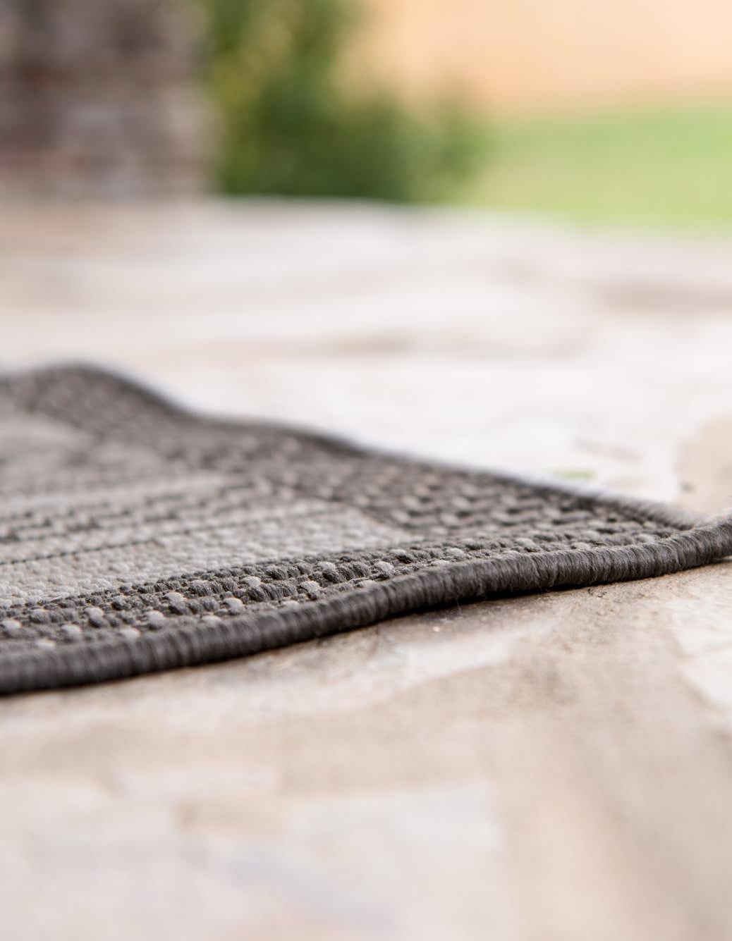 Gray 3' 3 x 5' Border Indoor / Outdoor Rug | Rugs.com