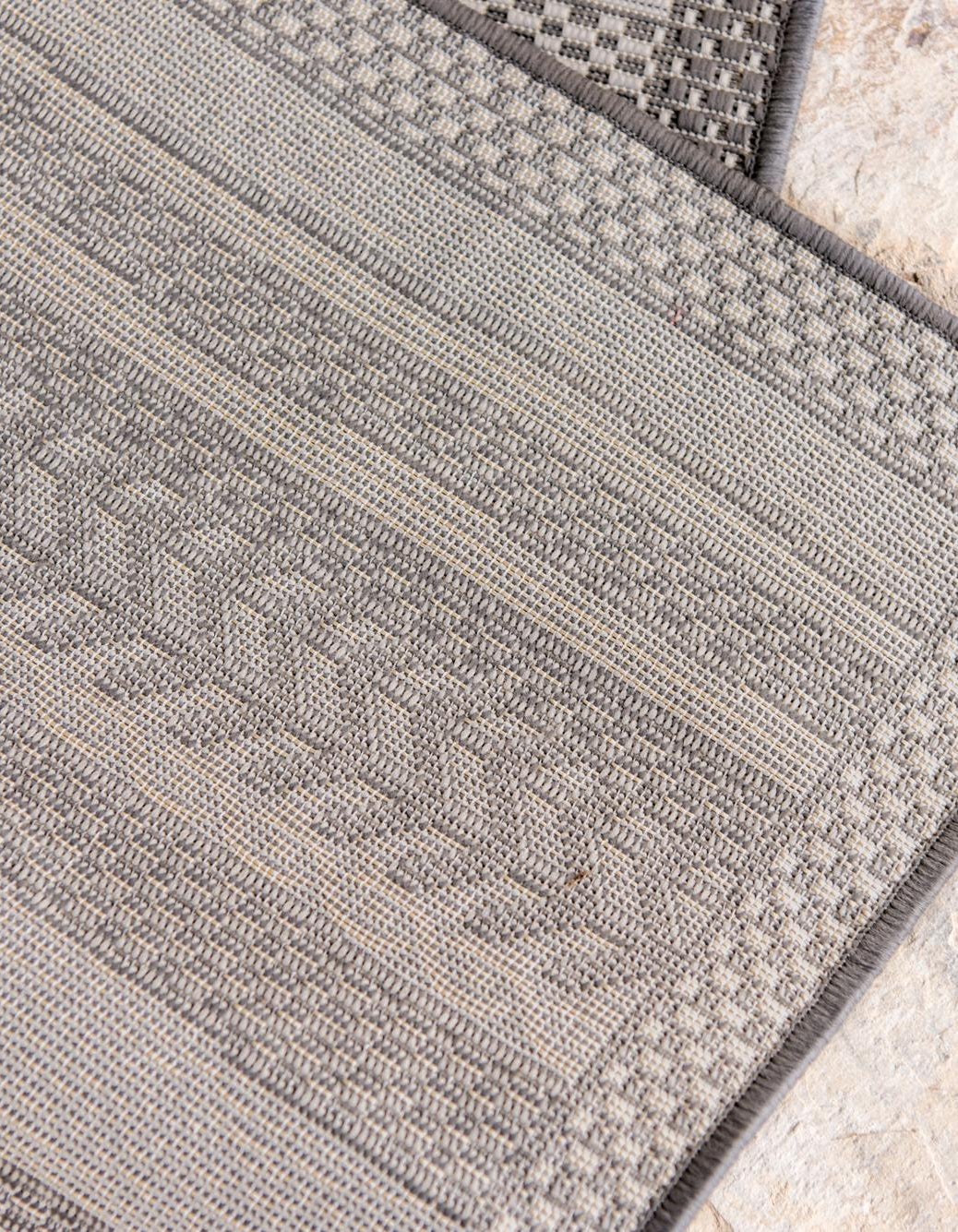 Gray 3' 3 x 5' Border Indoor / Outdoor Rug | Rugs.com