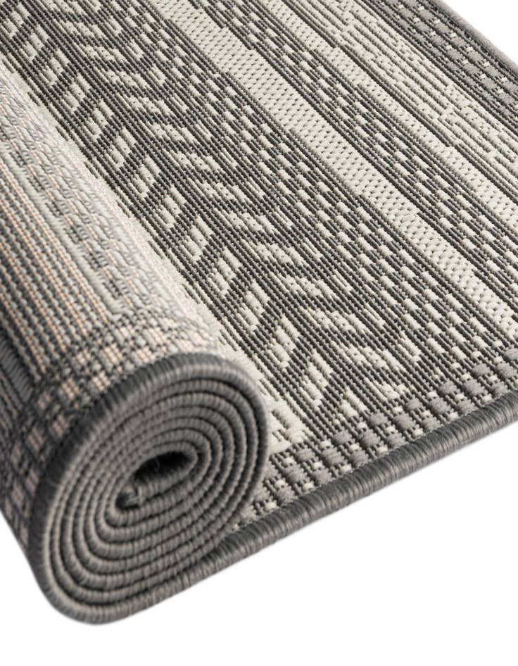 Detail image of  6' x 9'  Washable Border Indoor / Outdoor Rug