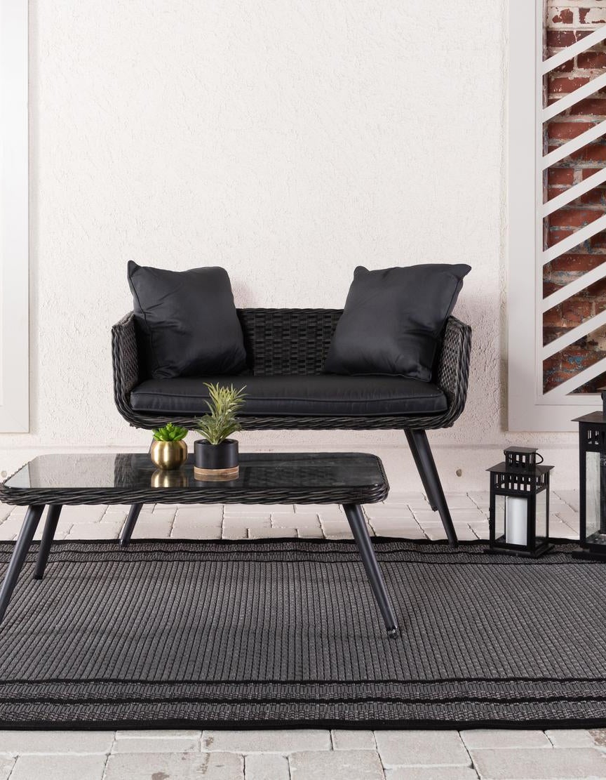 Gray 5' 3 x 8' Border Indoor / Outdoor Rug | Rugs.com