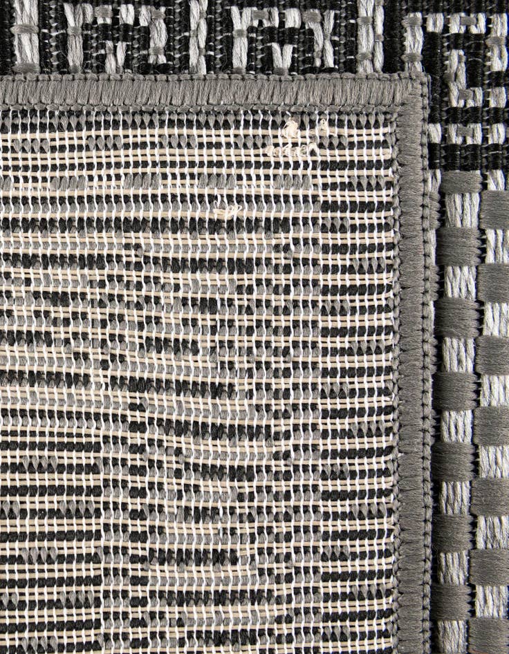 Detail image of  6' x 9'  Washable Border Indoor / Outdoor Rug