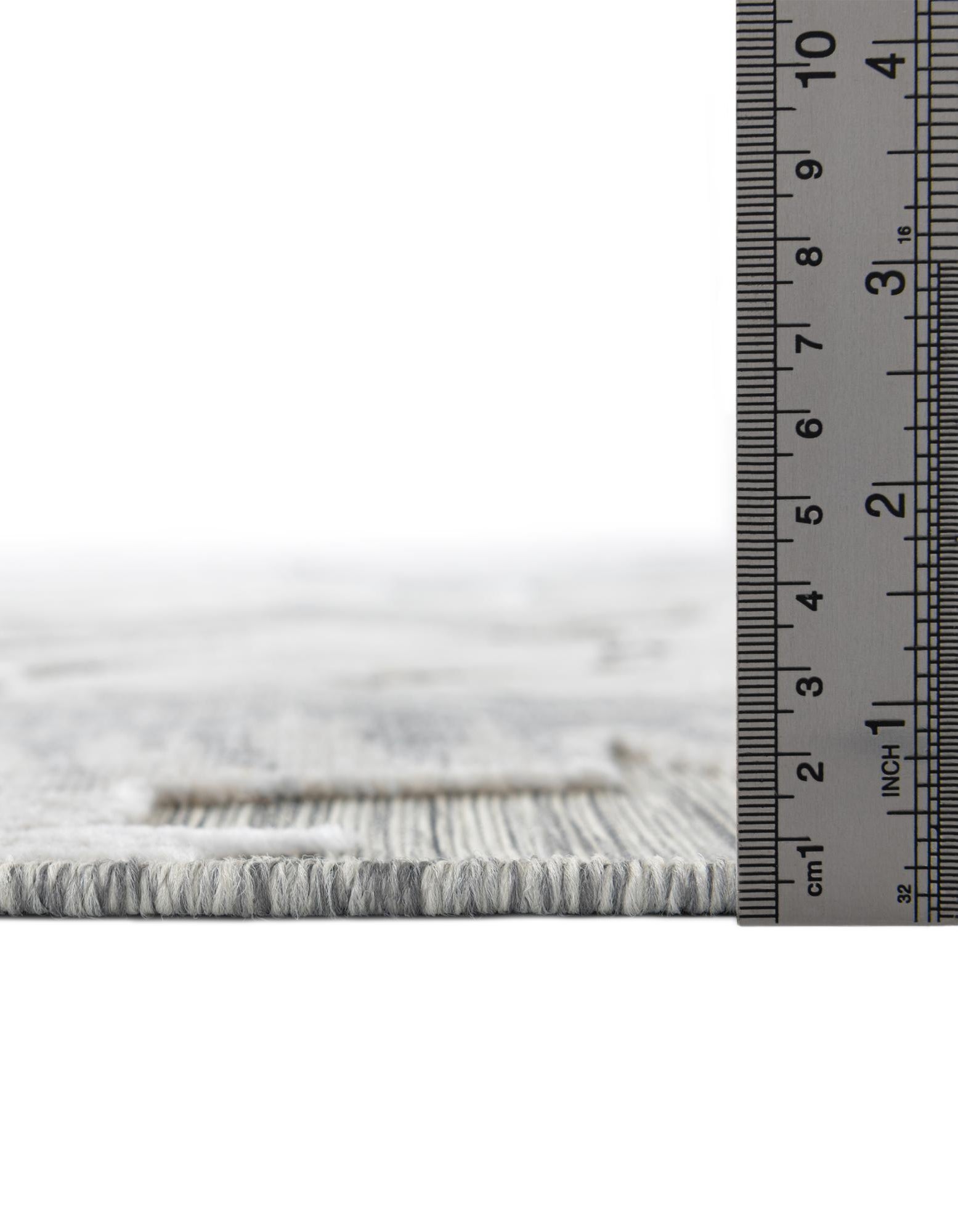 Gray 2' 2 x 3' Botanical Indoor / Outdoor Rug | Rugs.com