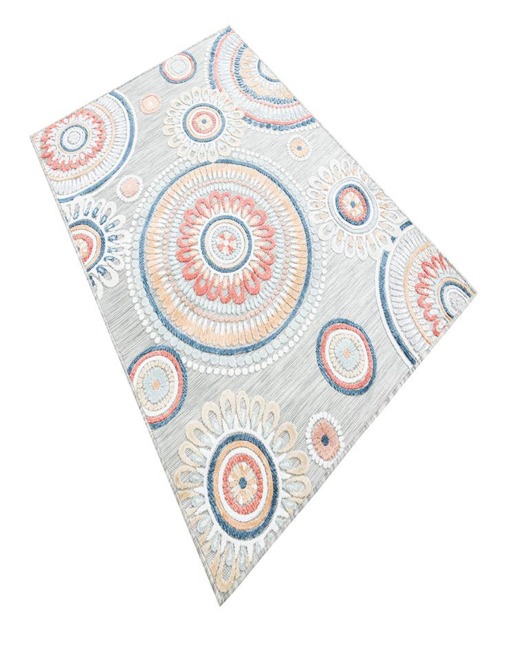 Detail image of  4' 5 x 6'  Washable Botanical Indoor / Outdoor Rug