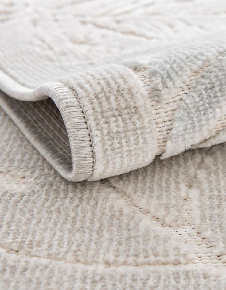 Detail image of  8' 2 x 10'  Washable Botanical Indoor / Outdoor Rug