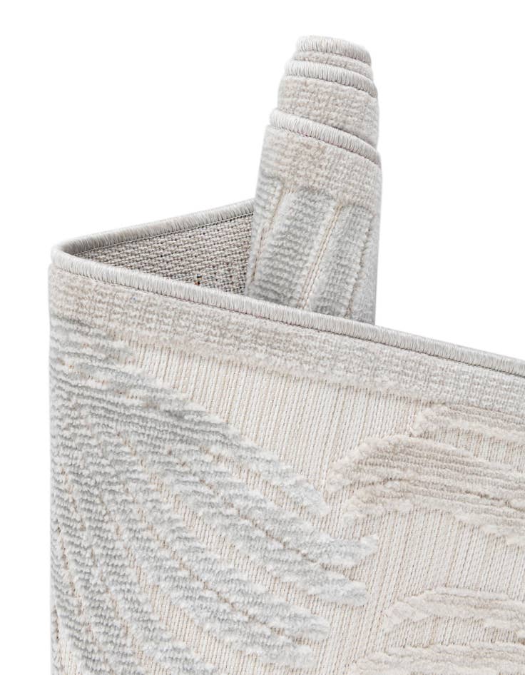 Detail image of  8' 2 x 10'  Washable Botanical Indoor / Outdoor Rug