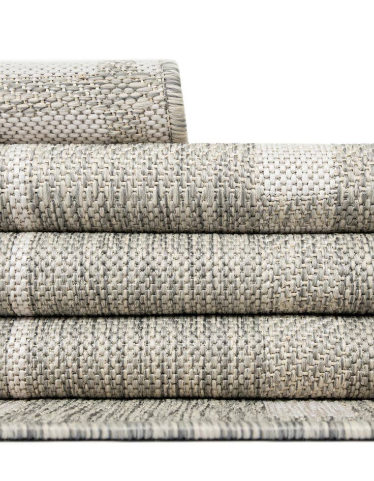 Detail image of  2' x 3'  Washable Checkered Indoor / Outdoor Rug