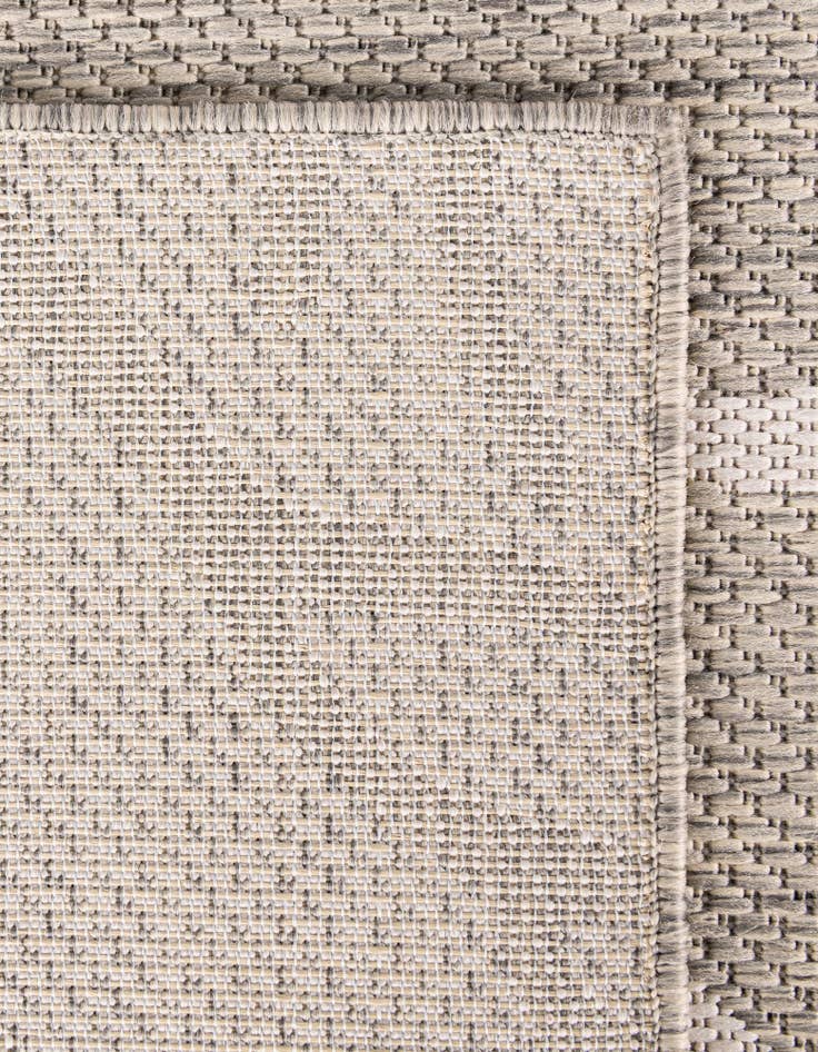 Detail image of  5' 3 x 8'  Washable Coastal Indoor / Outdoor Rug