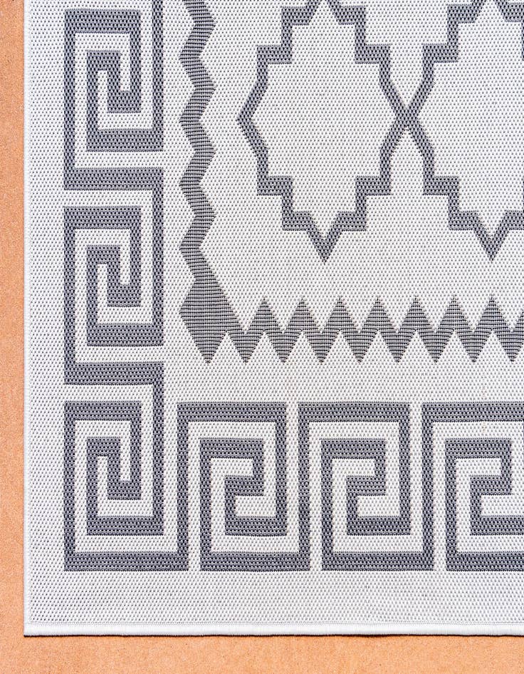 Detail image of  3' 3 x 5'  Washable Lattice Indoor / Outdoor Rug