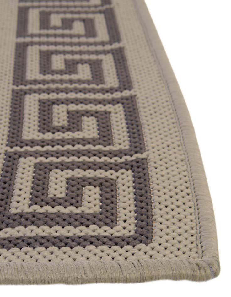 Detail image of  6' x 9'  Washable Lattice Indoor / Outdoor Rug