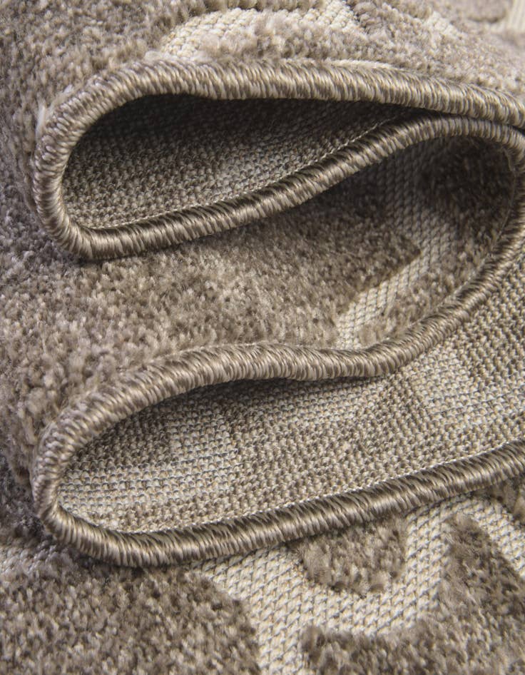 Detail image of  4' x 6'  Washable Lattice Indoor / Outdoor Rug