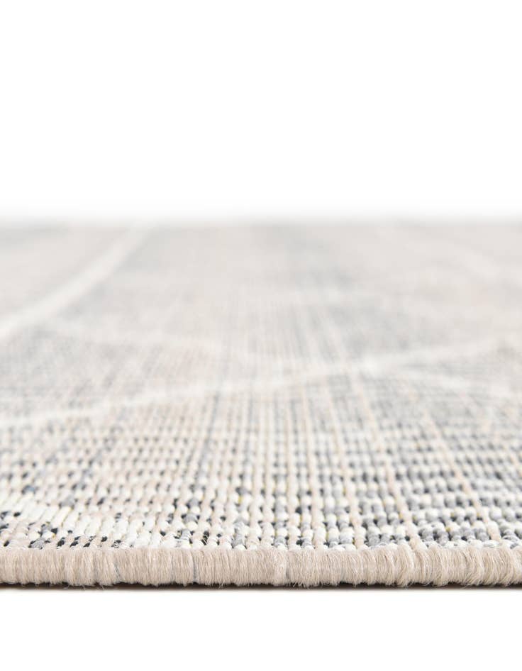 Detail image of  4' x 6'  Washable Lattice Indoor / Outdoor Rug