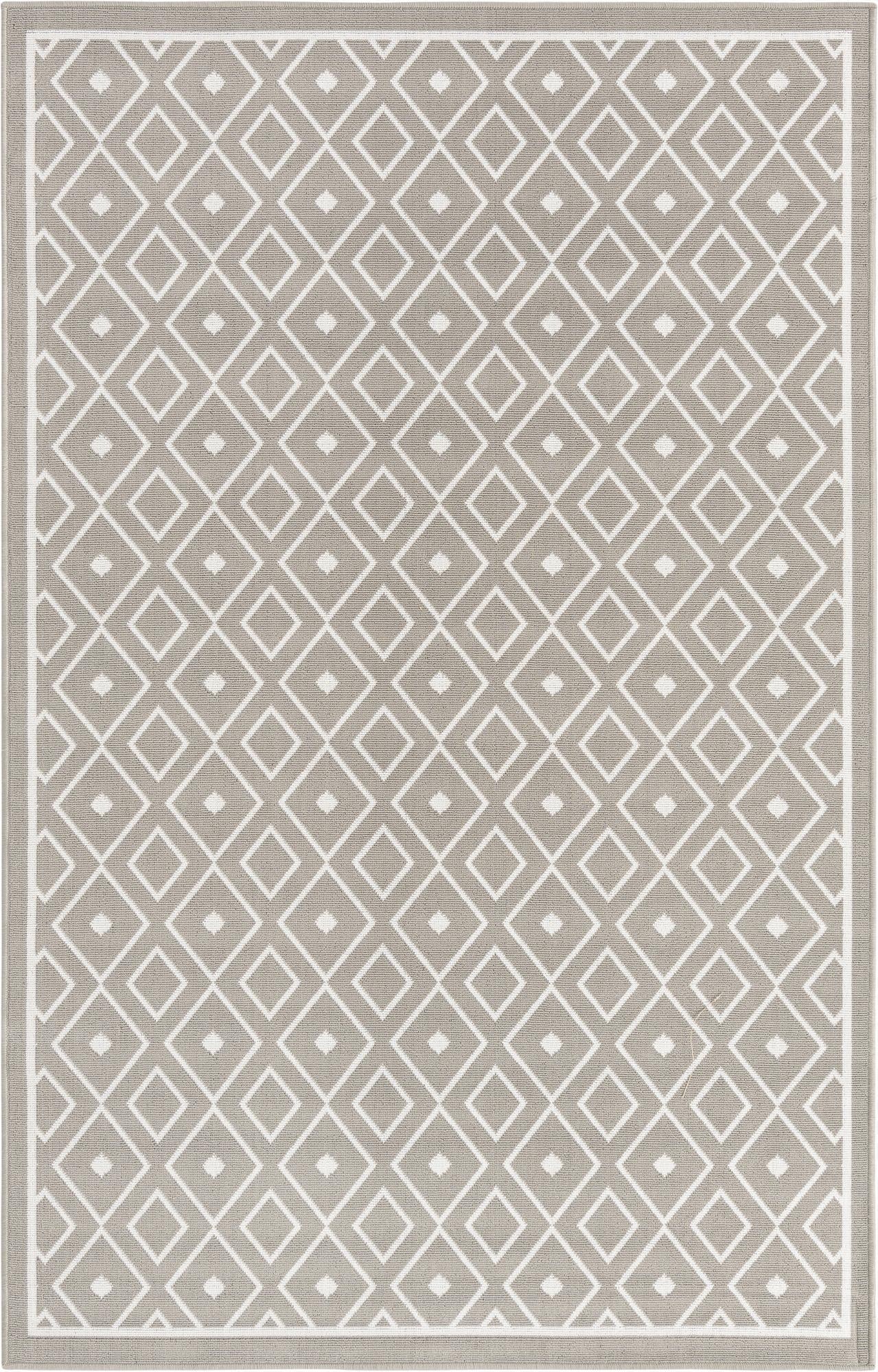  5' 3 x 8'  Washable Lattice Indoor / Outdoor Rug
