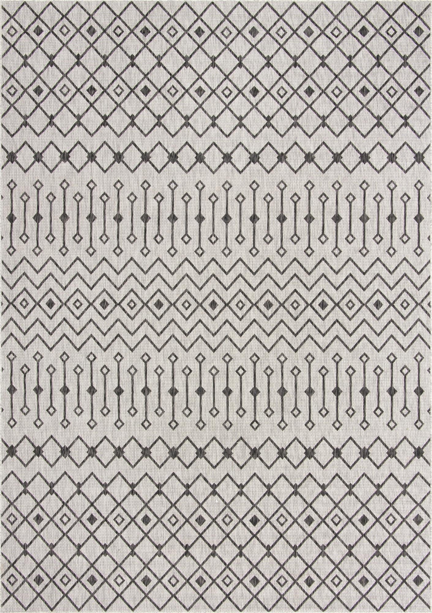  10' x 14'  Washable Lattice Indoor / Outdoor Rug