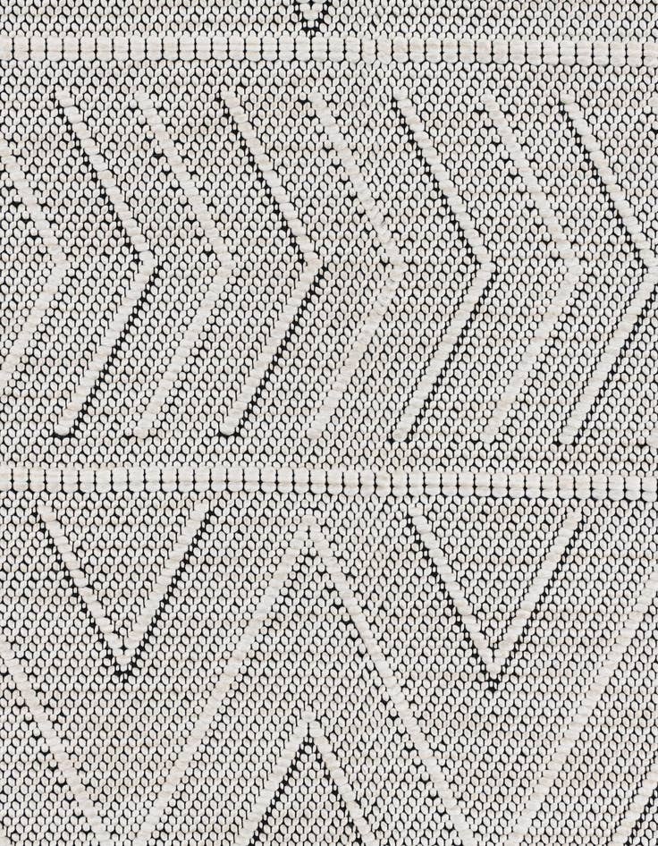 Detail image of  5' x 7' 10  Washable Modern Indoor / Outdoor Rug